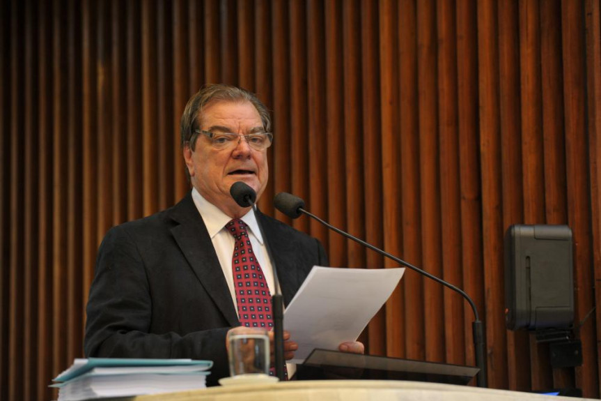 Deputado Caíto Quintana (PMDB). 