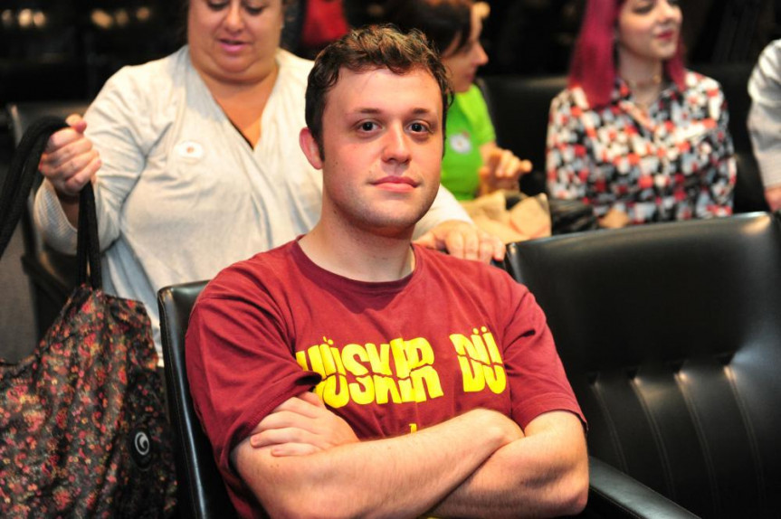 Vítor Pimenta, estudante do curso de Ciência Política da Uninter.