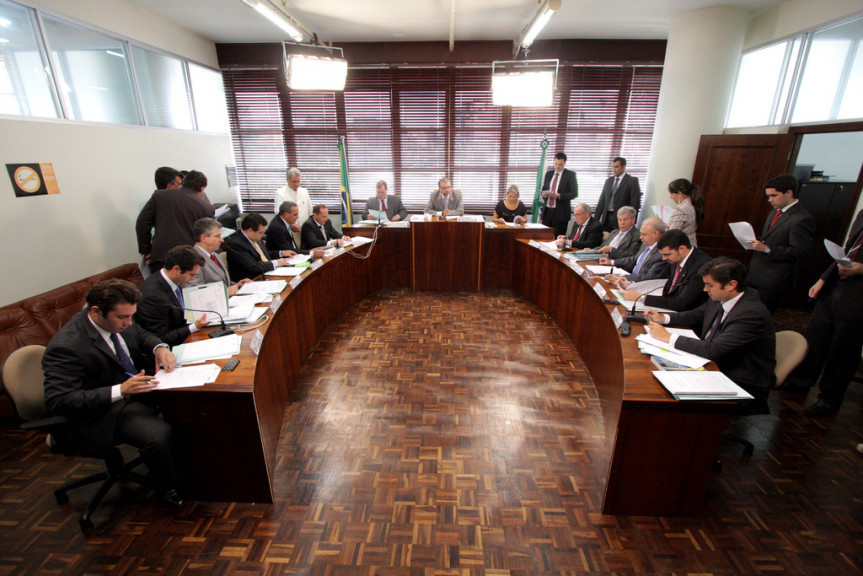 Reunião da Comissão de Constituição e Justiça (CCJ).