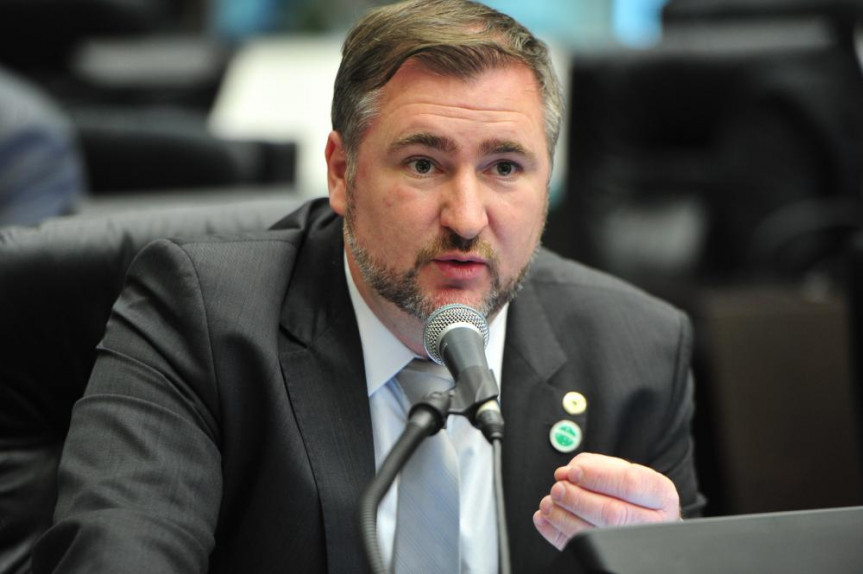 Projeto apresentado pelo deputado Emerson Bacil (PSL) estabelece a presença de psicólogos na rede pública estadual de educação básica.
