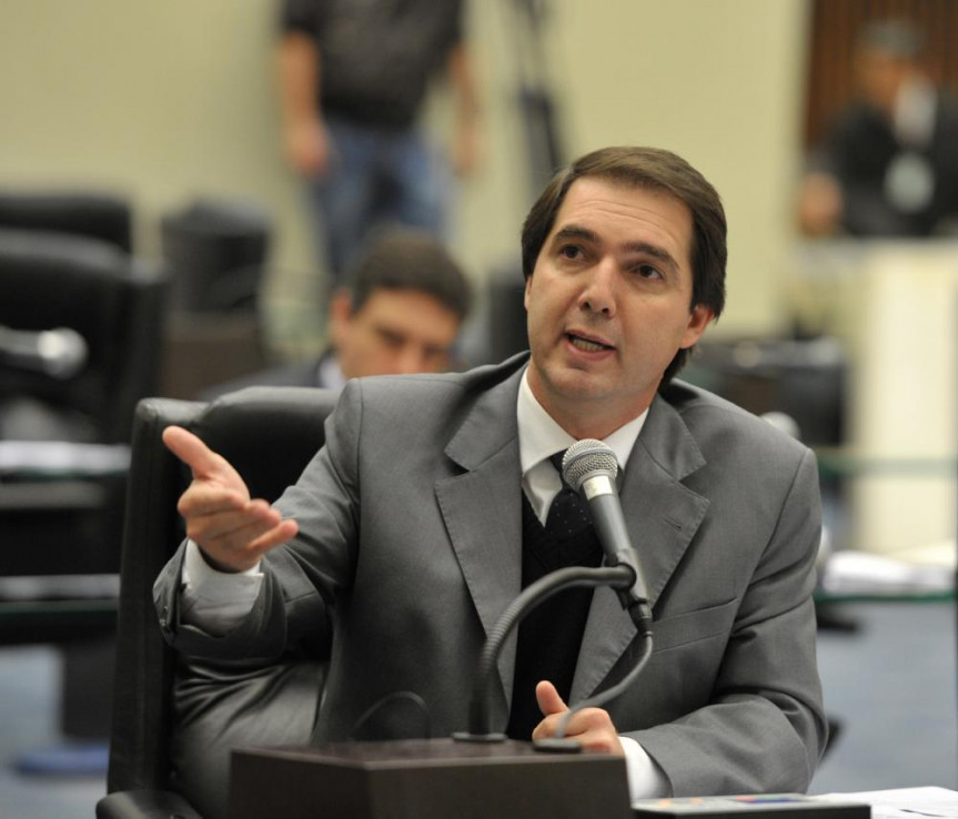 Deputado Wilson Quinteiro (PSB) durante a sessão plenária.
