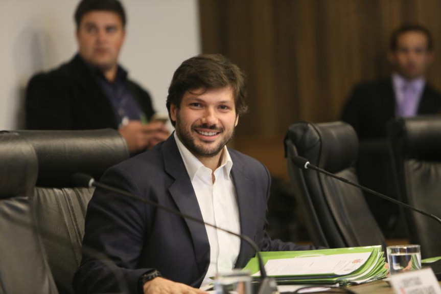 Deputado Tiago Amaral (PSB), relator na CCJ dos projetos de lei que tratam dos vencimentos dos servidores.
