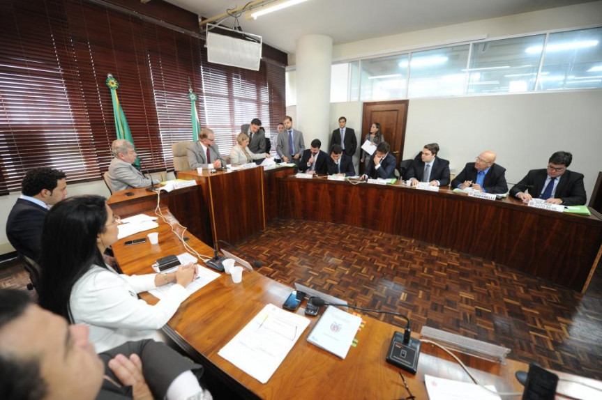 Pedido de vista adia para a próxima segunda-feira (27) a votação de emendas ao projeto de ajuste fiscal