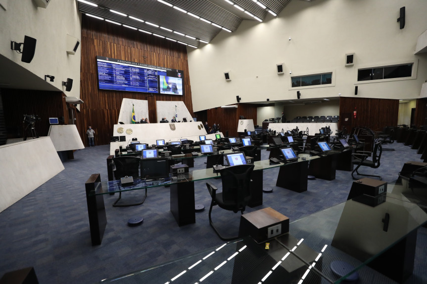 Sessão plenária remota da Assembleia Legislativa do Paraná desta terça-feira (6).