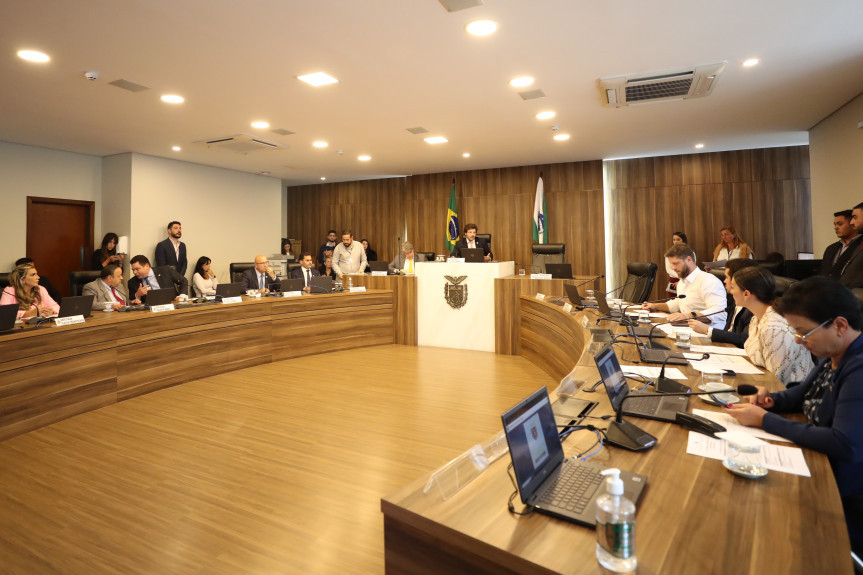 Reunião ocorreu no início da tarde desta terça-feira (26), no Auditório Legislativo.