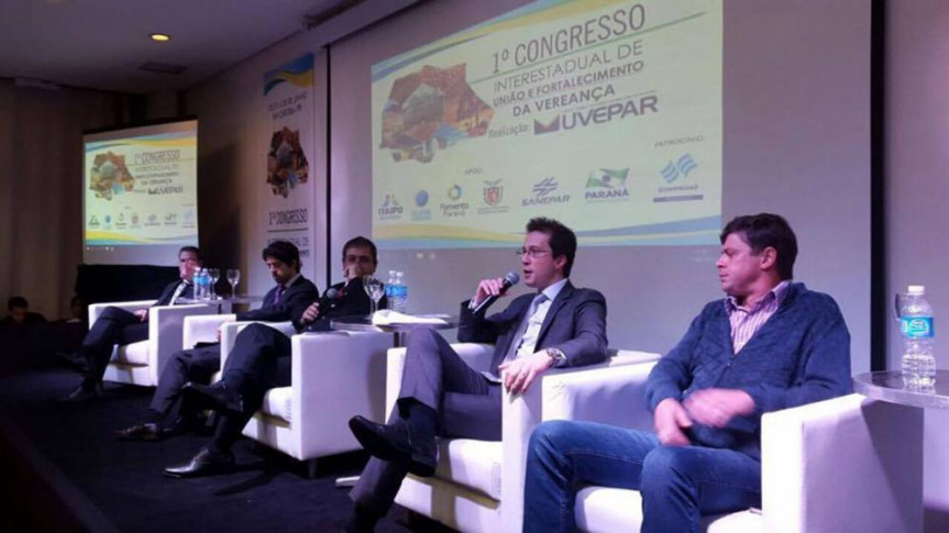 Dylliardi Allessi, diretor Legislativo da Alep, durante Congresso da Uvepar.
