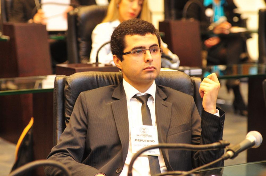 Gabriel Marcondes, deputado eleito para o Parlamento Universitário 2017.