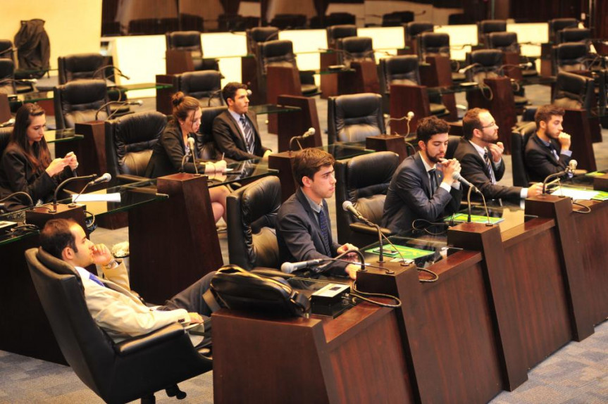 Projeto "Parlamento Universitário" nas Comissões.