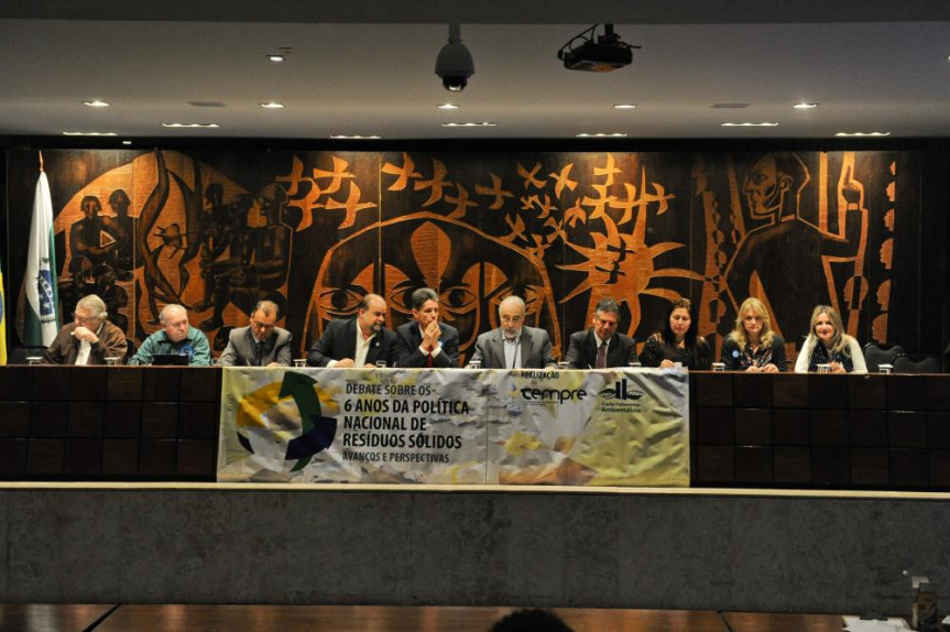 Audiência Pública 20/09/2016 - Debate dos 6 anos da Política Nacional de Resíduos Sólidos: Avanços e Perspectivas.