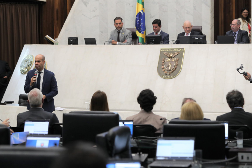 O relator do PPA e LOA, deputado estadual Evandro Araújo (PSD), explicou o processo das emendas e o fechamento do relatório.