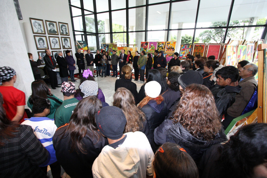 Exposição artística de alunos da APAE marcou o evento em 2011.