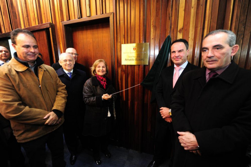 Inauguração da sala de reuniões anexa ao plenário "Sala Deputado Arnaldo Busato".