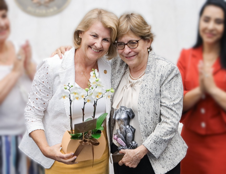 A deputada Márcia Huçulak (PSD)foi responsável pela indicação da médica e ex-diretora da Organização Mundial de Saúde (OMS) Mariângela Galvão Simão para a homenagem.