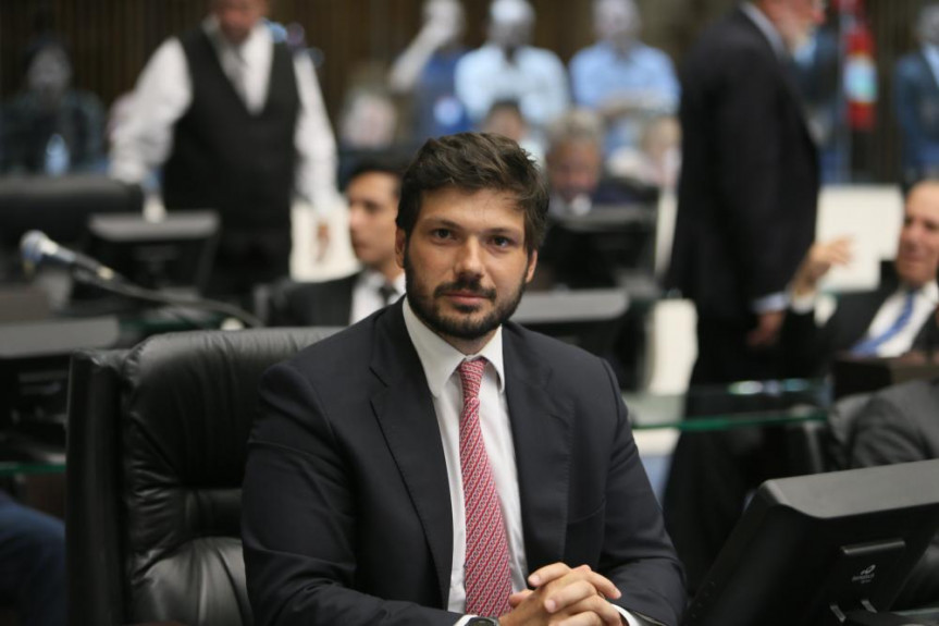 Deputado Tiago Amaral (PSB) vem marcando a sua atuação parlamentar com a modernização das leis paranaenses.  
