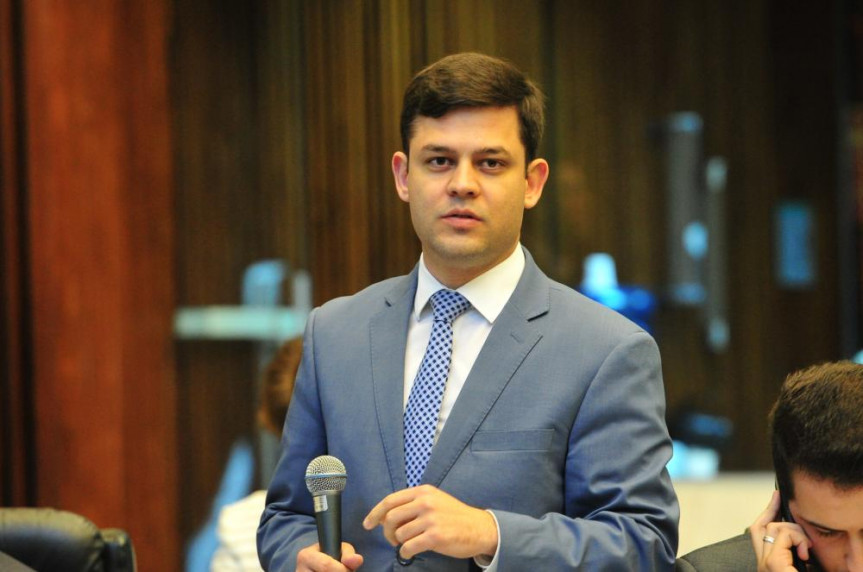 Deputado Tião Medeiros (PTB).