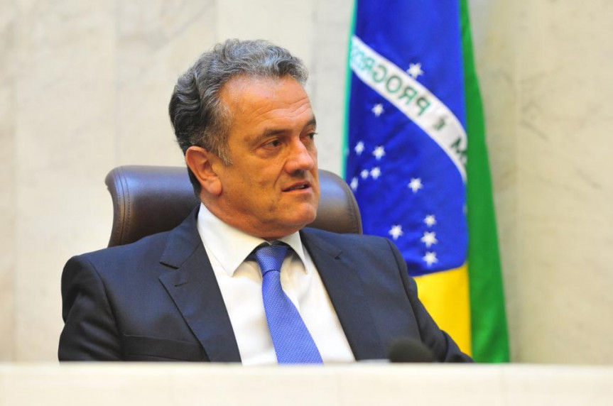 Primeiro secretário da Alep deputado Plauto Miró Guimarães (DEM).