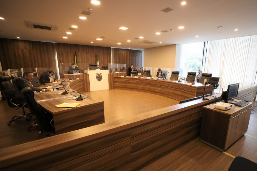 Reunião da Comissão de Constituição e Justiça (CCJ) da Assembleia Legislativa desta terça-feira (08).