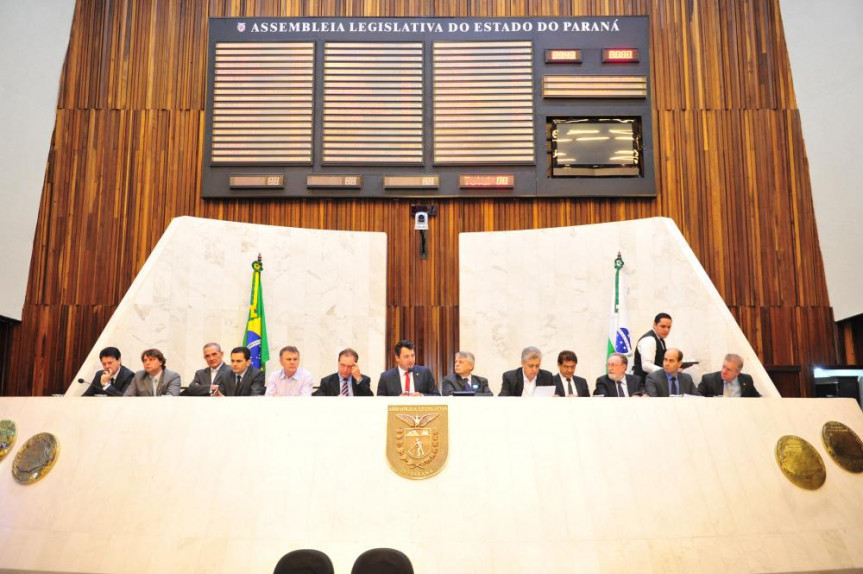  Fórum de debate sobre a Medida Provisória 752/16 - Diretrizes para prorrogação e relicitação de contratos das concessões rodoviárias, ferroviárias e aeroportuárias.