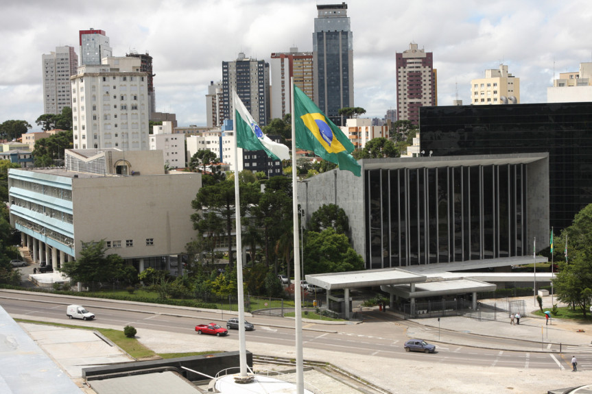 Sede da Assembleia Legislativa do Paraná.
