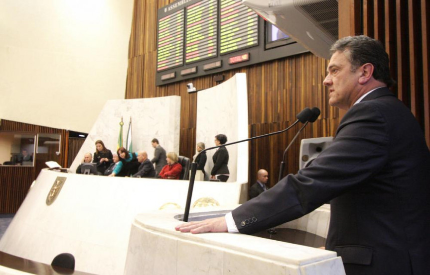 1º secretário da Assembleia Legislativa, deputado Plauto Miró (DEM).