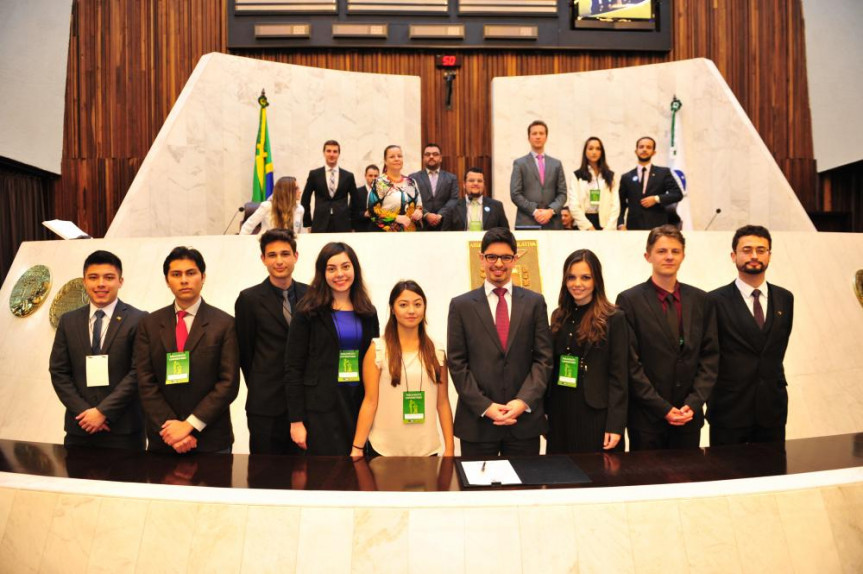 Mesa executiva dos deputados universitários eleitos.