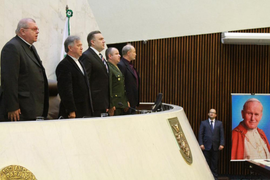 Sessão Solene comemorativa aos "97 anos do nascimento de São João Paulo II e Homenagem à Igreja Católica Apostólica Romana".