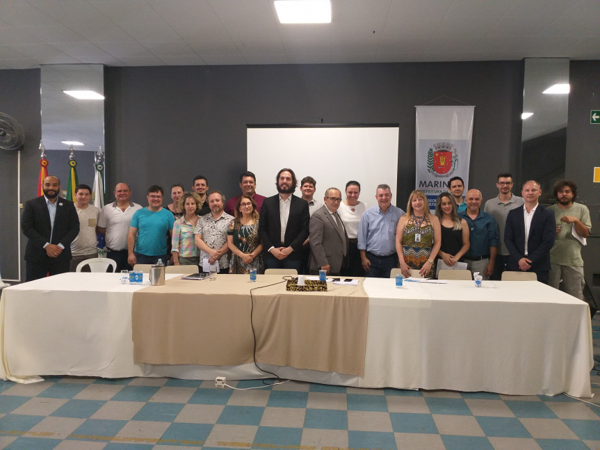 Debate promovido pela Comissão de Cultura na cidade de Maringá reuniu classe artística, produtores e gestores municipais e estadual.