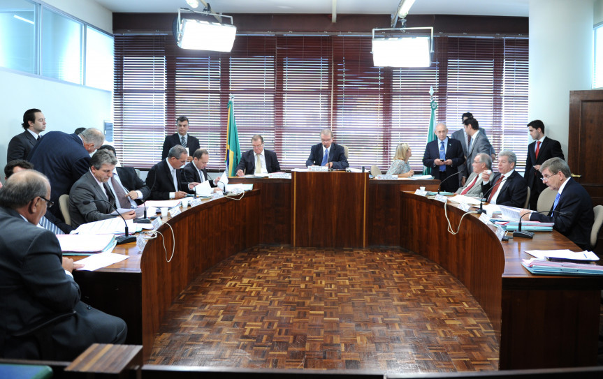 Reunião da Comissão de Constituição e Justiça (CCJ).