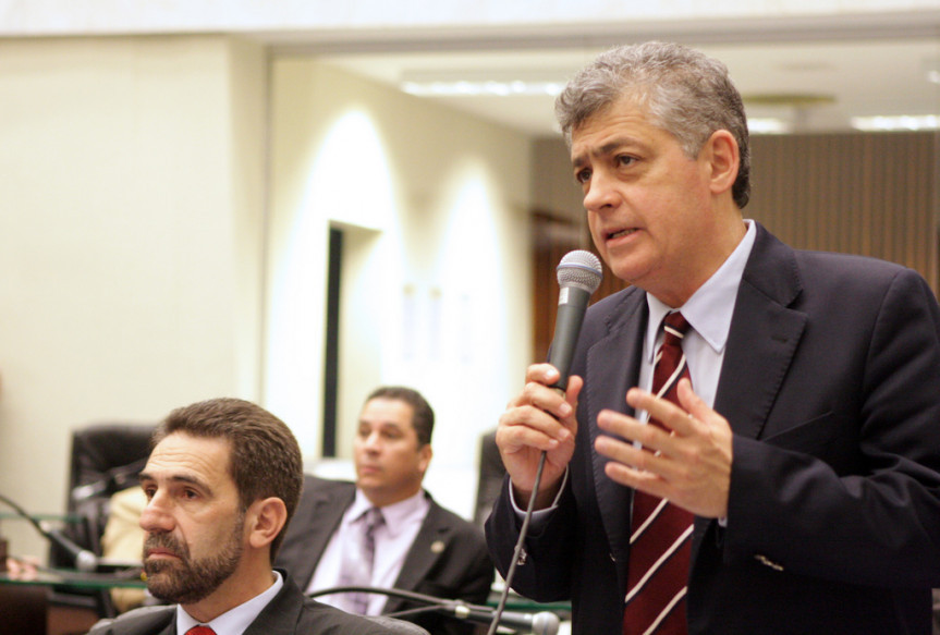 Deputado Péricles de Mello (PT).