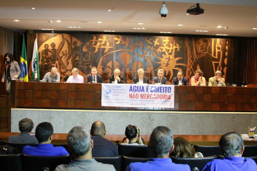  Audiência Pública com o tem: "Água é um direito, não mercadoria"