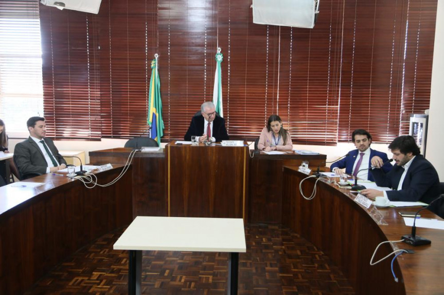Reunião da Comissão de Finanças e Tributação da Assembleia Legislativa do Paraná.