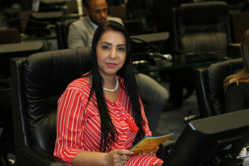 Deputada Cantora Mara Lima (PSC), presidente da Comissão de Defesa dos Direitos da Mulher.