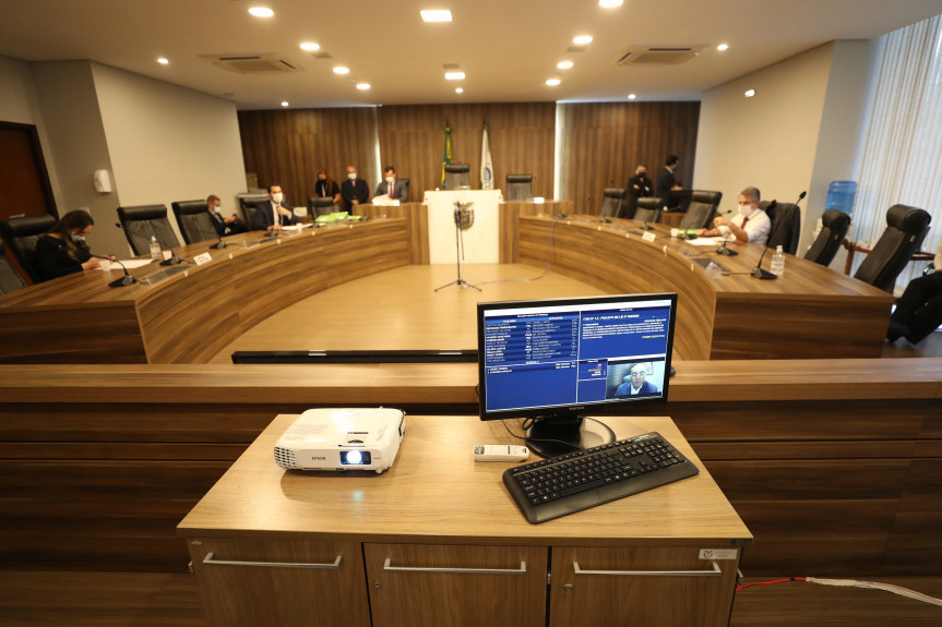 Reunião da Comissão de Constituição e Justiça (CCJ) da Assembleia Legislativa desta terça-feira (9).