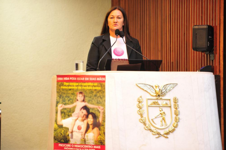 Pronunciamento de Josefa Schimit, presidente da ONG "Você Consegue".