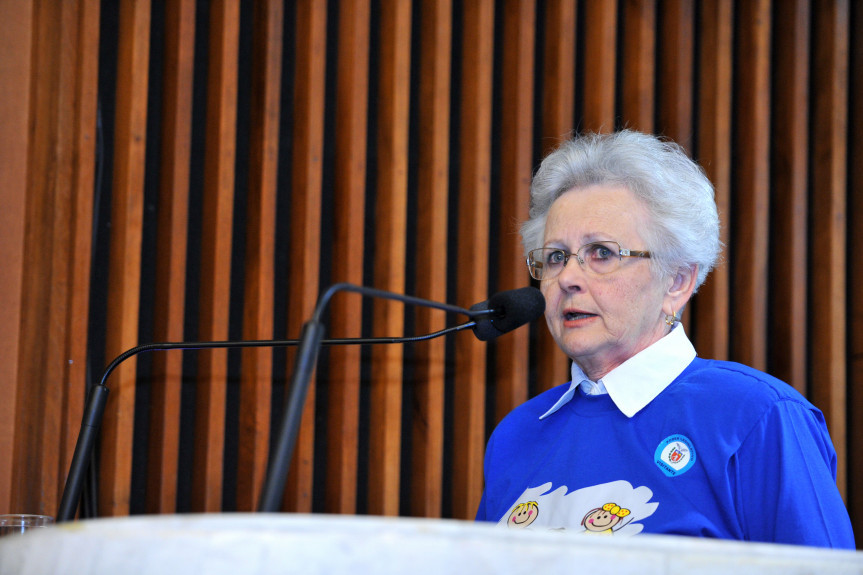 Presidente do Grupo de Apoio Adoção Consciente (GAACO), professora Hália Pauliv de Souza, fala sobre a importância da adoção.