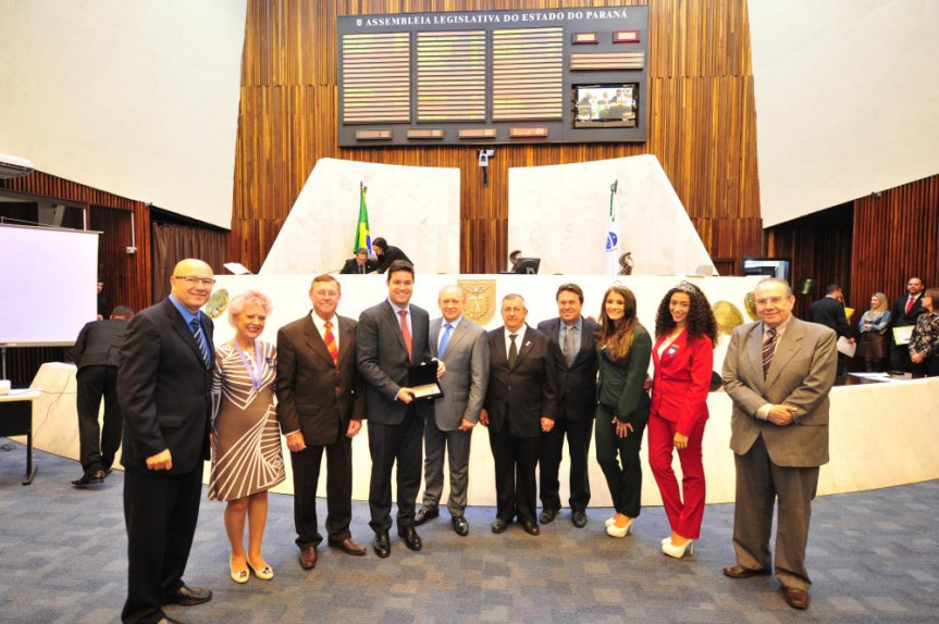 Grande Expediente - Apresentação das Meninas da Ordem Internacional do Arco Íris por proposição do deputado Guto Silva (PSD).