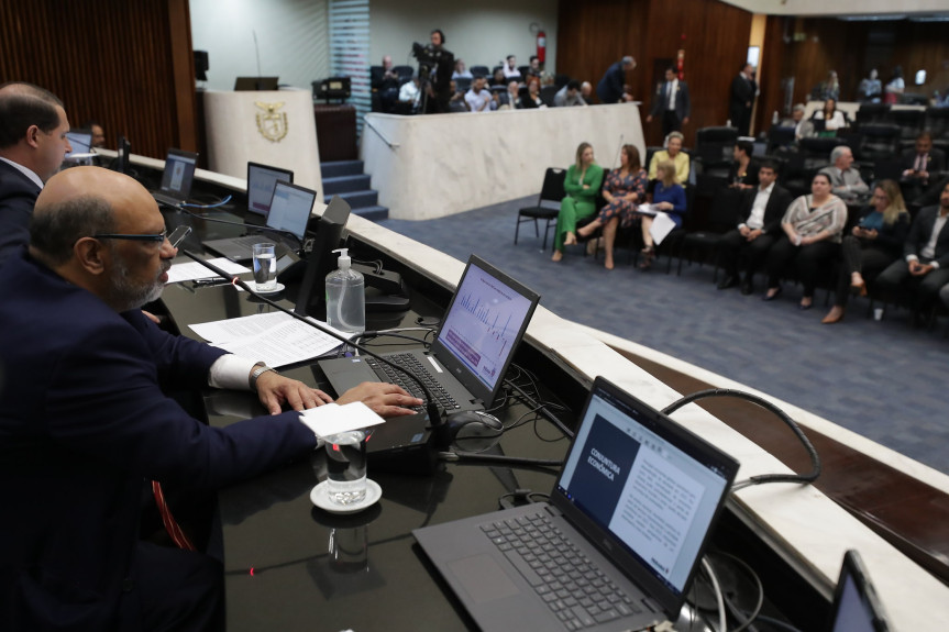 O chefe da Fazenda apresentou nesta terça-feira (28), em audiência pública na Assembleia Legislativa do Paraná, o Relatório de Gestão Fiscal 3º Quadrimestre de 2022.