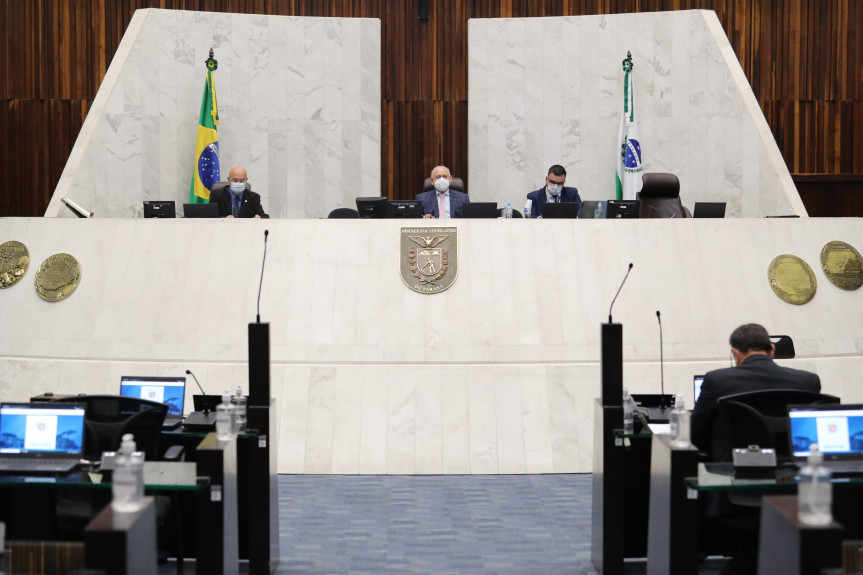 Plano Estadual de Resíduos Sólidos foi aprovado em 2º turno de votação na forma de uma subemenda substitutiva geral que agrupou 13 emendas de plenário.