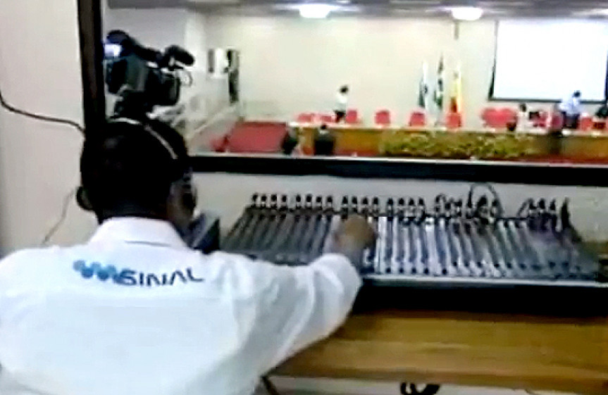 Sessão solene em dezembro de 2012 marcou parceria entre Alep e a Câmara de Maringá.
