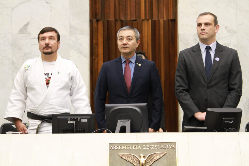 Proposta pelo deputado estadual Coronel Lee (PSL), solenidade reforçou a importância dos valores ensinados pelo judô.