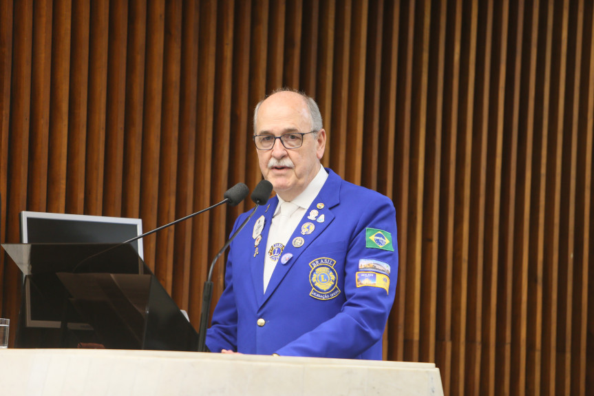 Sessão Solene Comemorativa ao Jubileu dos Clubes Lions do Paraná