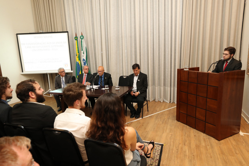 50 anos da Casa do Estudante Luterano Universitário são celebrados na Assembleia Legislativa.