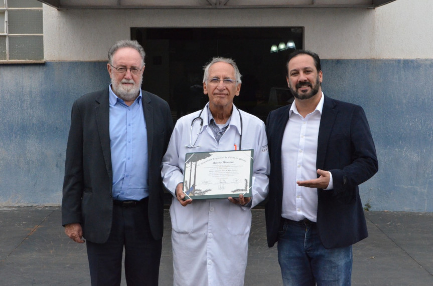Deputado Tercilio Turini, o médico Armando Martins e o filho dele Rodrigo Martins.