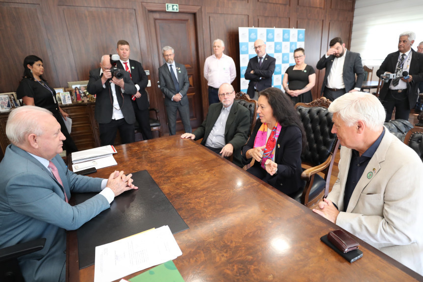 Visita ocorreu no Gabinete da Presidência da Assembleia, no início da tarde desta quarta-feira (23).