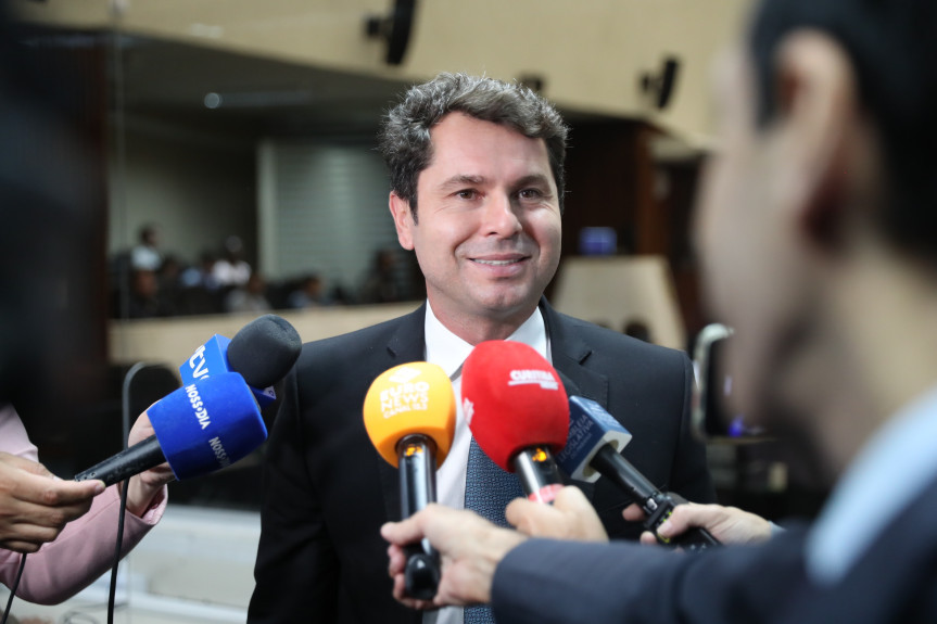 O deputado Alexandre Curi (PSD) é o 1º secretário da Assembleia.