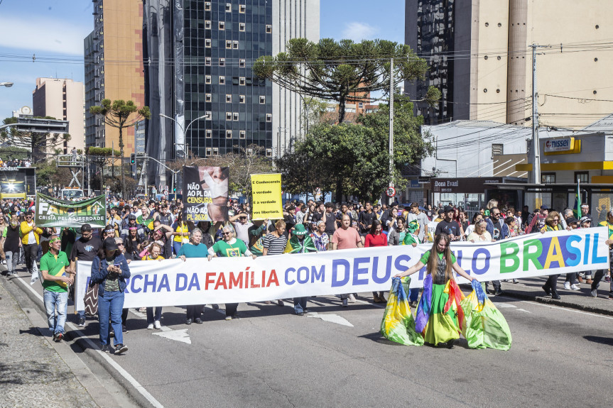 A Marcha para Jesus já faz parte do calendário oficial de Curitiba e do Paraná, por força de lei estadual de autoria da deputada cantora Mara Lima (Republicanos).