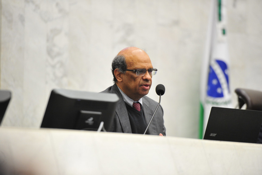 Secretário de Estado da Fazenda, Renê Garcia Júnior, faz a prestação de contas do Governo do Estado no dia 27 na Assembleia Legislativa do Paraná.