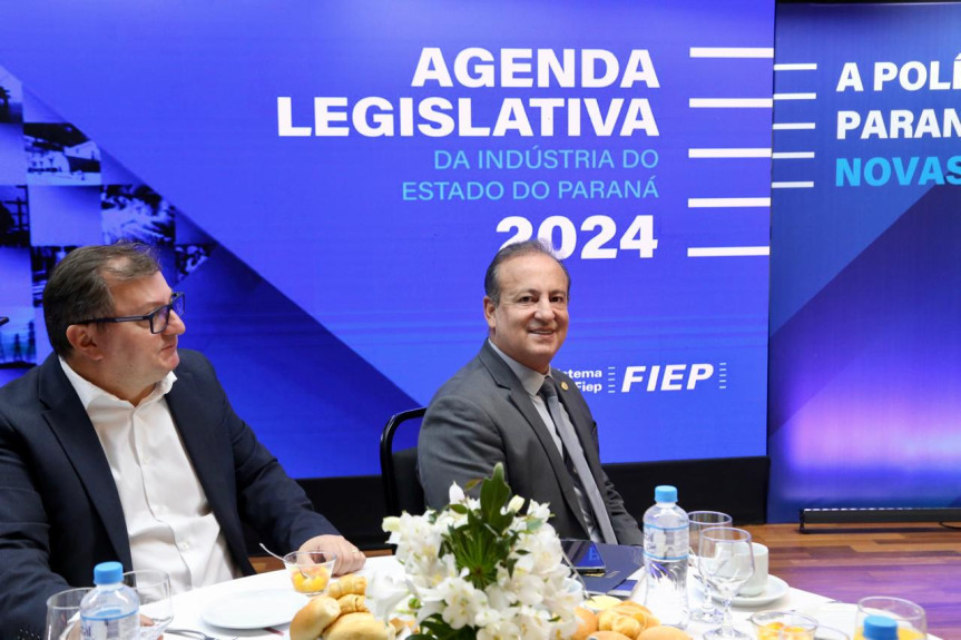 Lançamento da Agenda Legislativa da Fiep reforça o diálogo entre os setores.