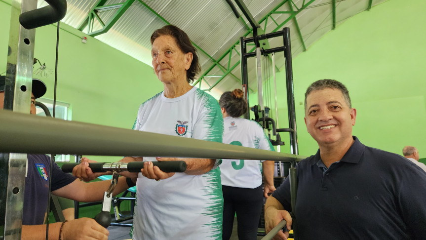 "É fundamental incentivar a prática de exercícios físicos, principalmente para a terceira idade, como forma de prevenção de doenças e de promoção de uma vida mais ativa e saudável", destacou o deputado, que é presidente da Comissão de Defesa dos direitos da Pessoa Idosa na Assembleia.