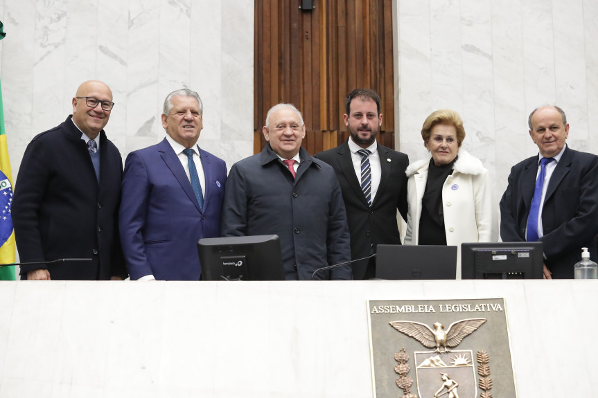 Natan Sperafico assume mandato de deputado na Assembleia Legislativa.